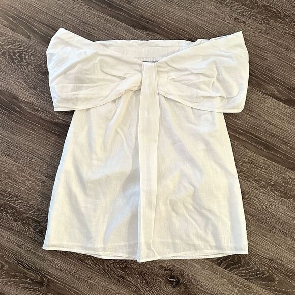 St. John Off Shoulder Blouse - Picture 1 of 9